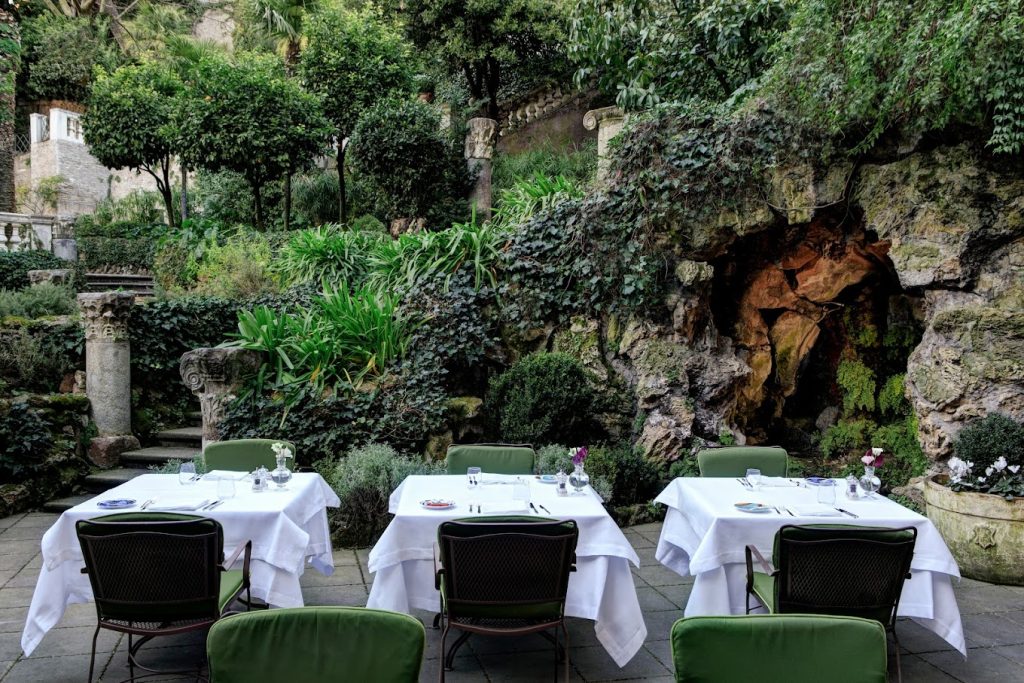 ambiance jardin de Russie restaurant romantique Rome